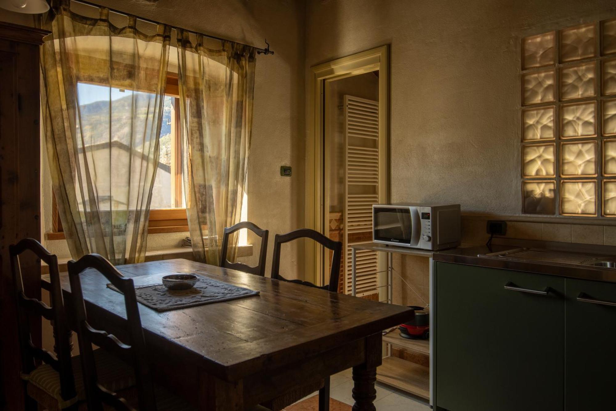 Aosta Con Vista - Appartamento In Centro Dış mekan fotoğraf