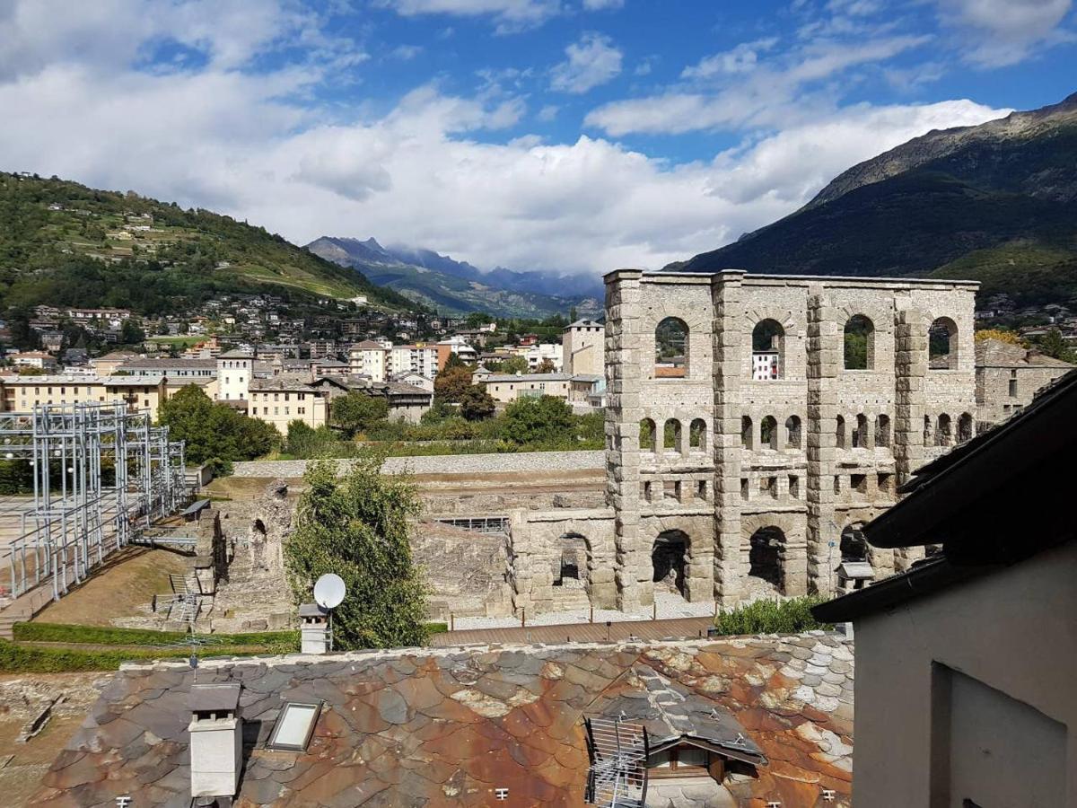 Aosta Con Vista - Appartamento In Centro Dış mekan fotoğraf